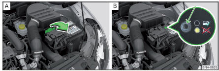  Batterie du véhicule : Rabattre le cache / affichage du niveau d'acide